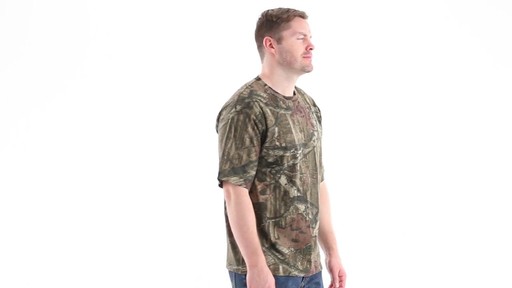 Ranger Men's Cotton/Polyester Camo T-Shirt Mossy Oak Break-Up Infinity 360 View - image 3 from the video
